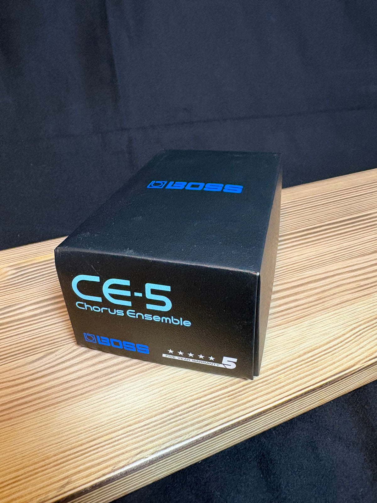 Boss CE-5 Chorus Ensemble Effektgerät FX Pedal Gitarre